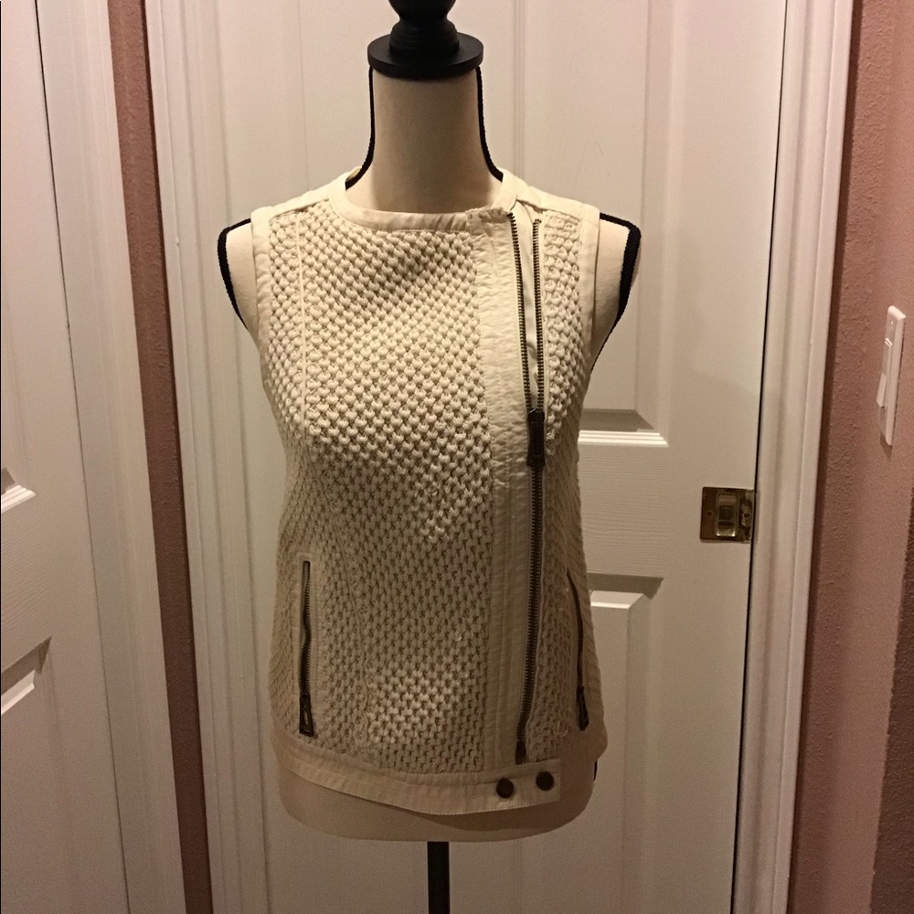 Zara Basic Vest With Zip Pockets - image 1